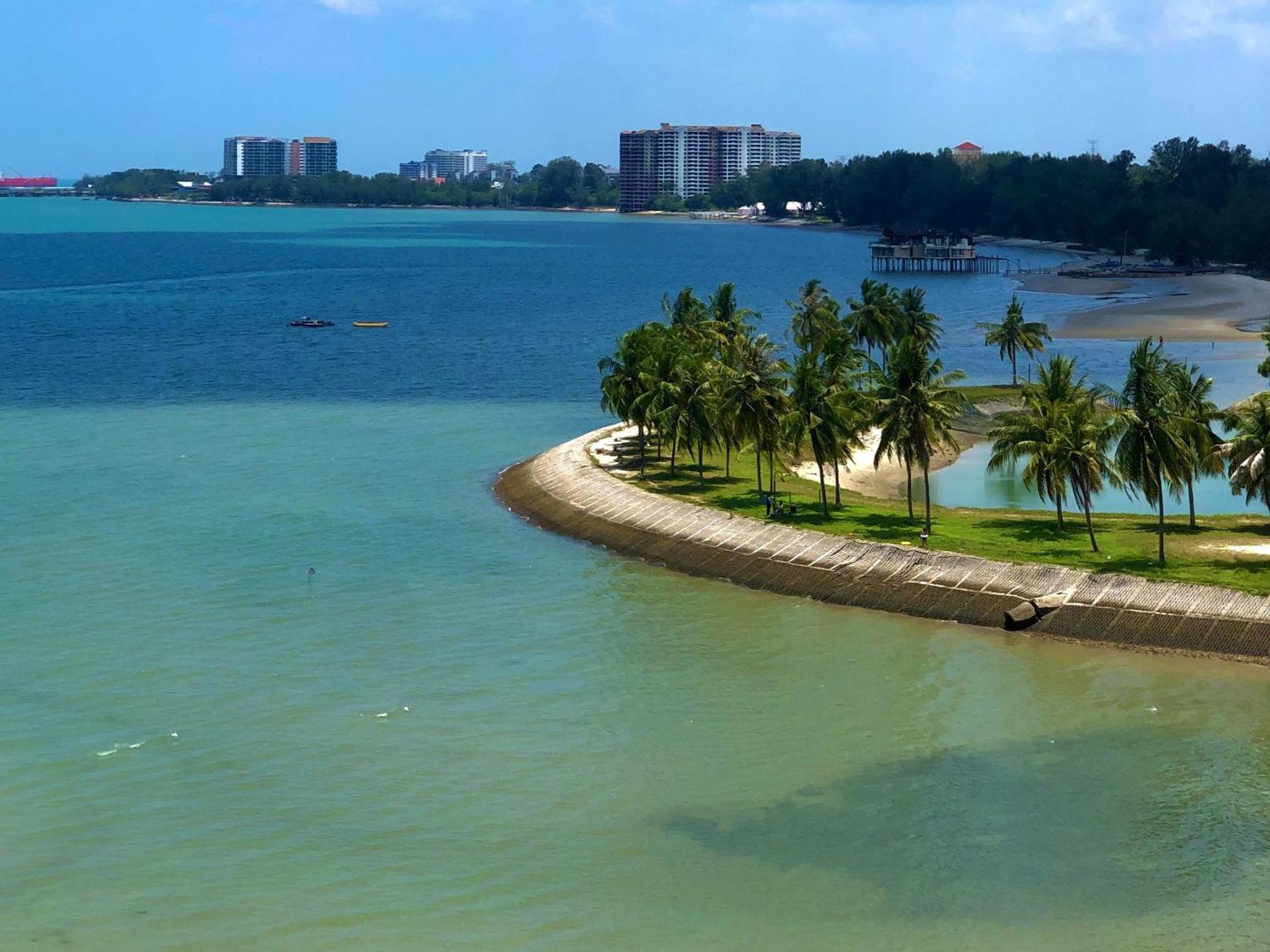 Pd Infront Seaview Porto Dickson Exterior foto